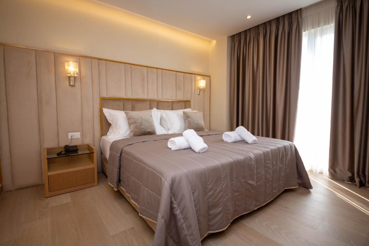 Merar Hotel Голем Екстер'єр фото