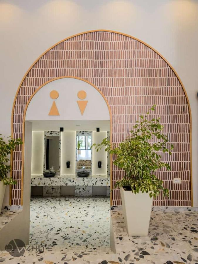 Merar Hotel Голем Екстер'єр фото