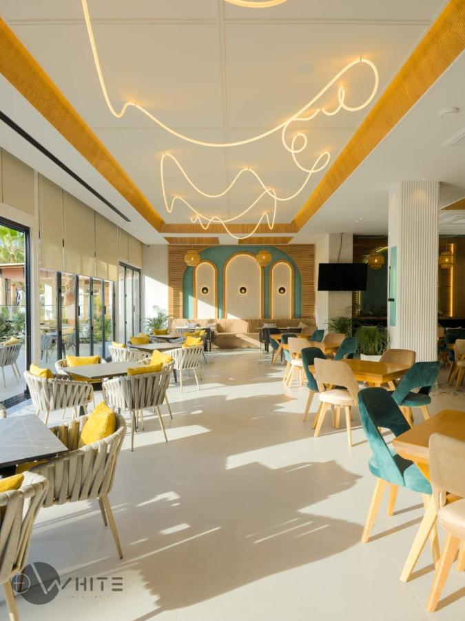 Merar Hotel Голем Екстер'єр фото